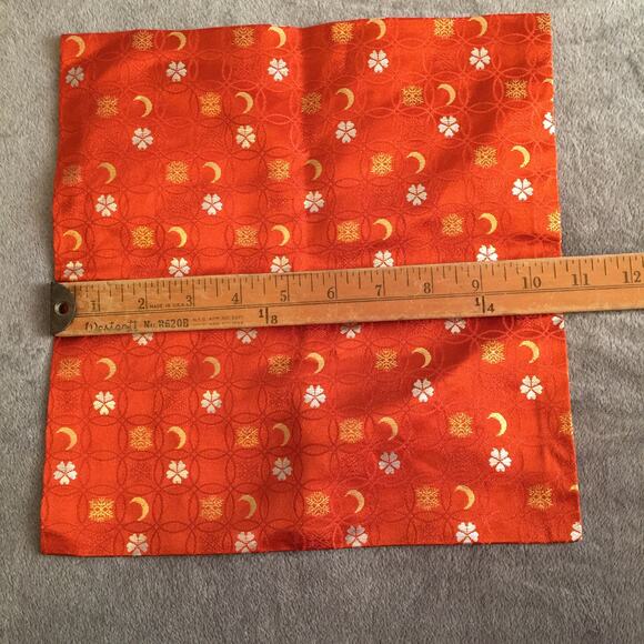 Japanese Doily - Picture 2 of 5